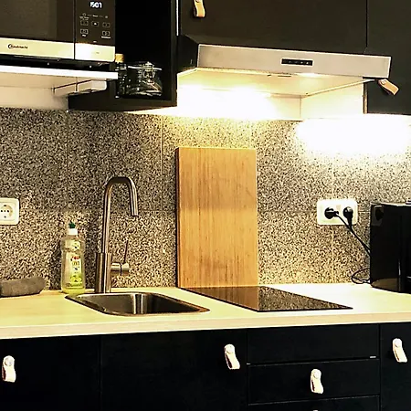 Appartement Bude 1: Liebevoll Saniert & Komfortabel